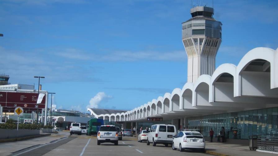 El aeropuerto internacional de Puerto Rico registra el mayor tráfico de viajeros en un mes