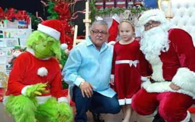 Estudiantes de Arecibo llenan la ciudad con el brillo y color de la Navidad.