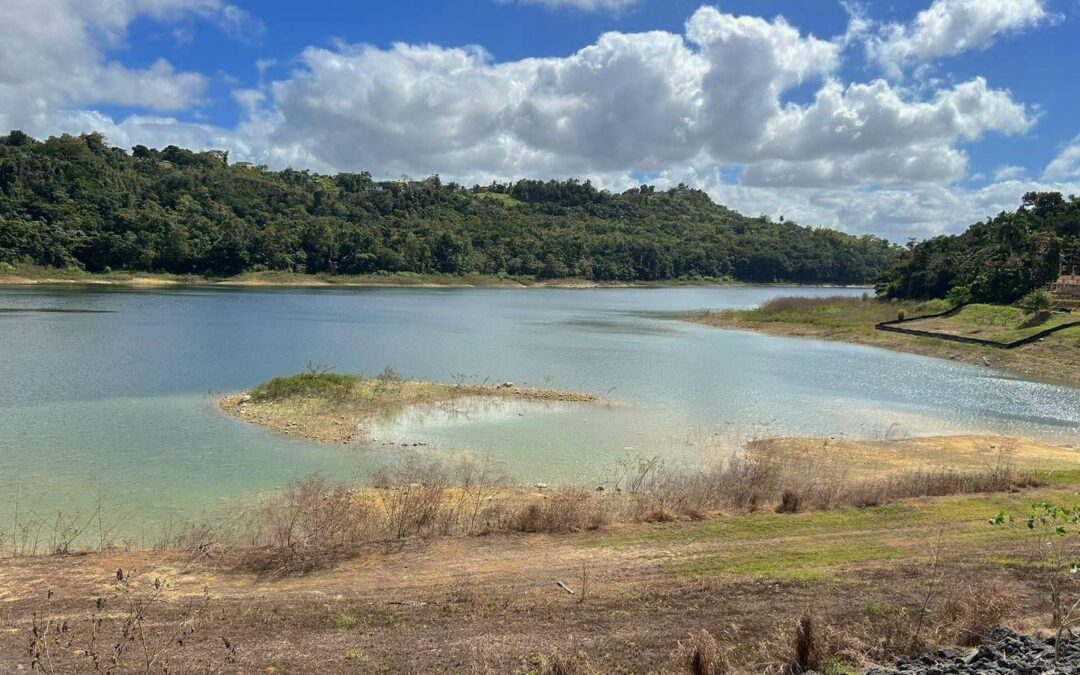 Alerta del alcalde de Isabela ante niveles de agua en Lago Guajataca.