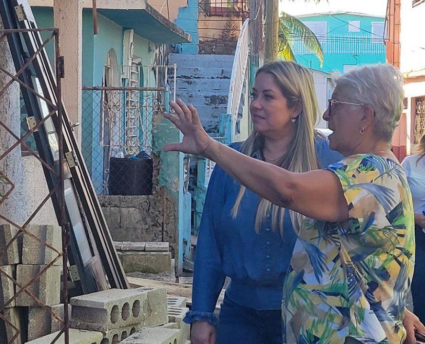 Buscan atender situaciones de adultos mayores en Sector La Playita de San Juan